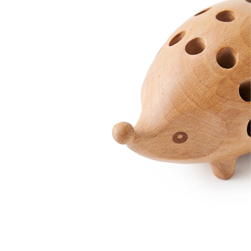 100% Beech wood hedgehog shape no formaldehyde 24pcs-pen holder